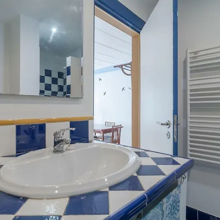 Apartment Alfama Bright, Chill & Cozy Lissabon