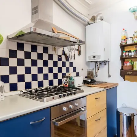 Apartment Alfama Bright, Chill & Cozy