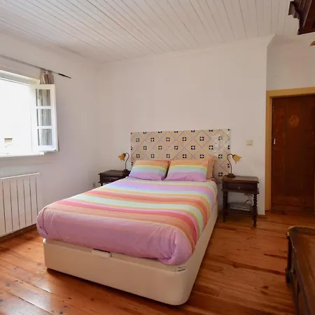 Alfama Bright, Chill & Cozy Διαμέρισμα *